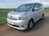 Toyota Voxy 2.0 CVT, 2008, 270 000 км, с пробегом, цена 1 500 000 руб.