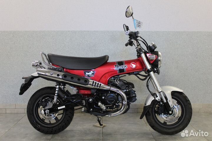 Новый мопед Honda DAX125