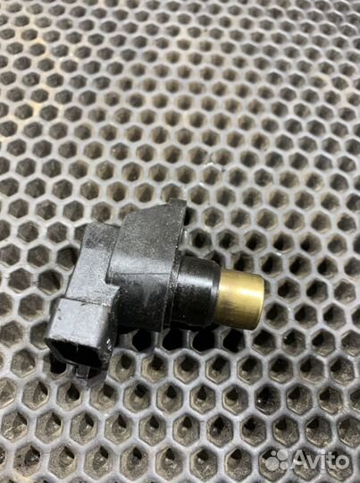 Датчик положения распредвала Cayenne 955 4.5 Каен