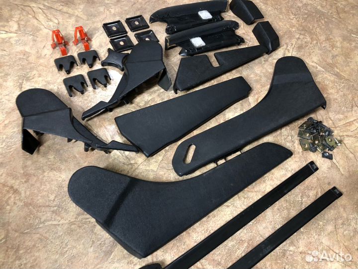 Пластик сидений W124 седан черные механика