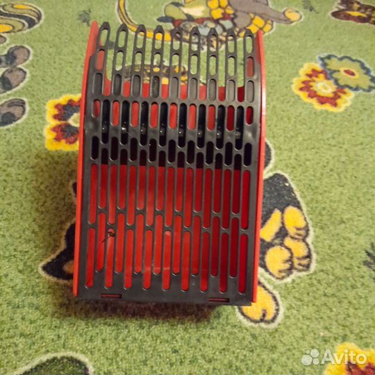 Комбайн (финлянд.)для сбора ягод