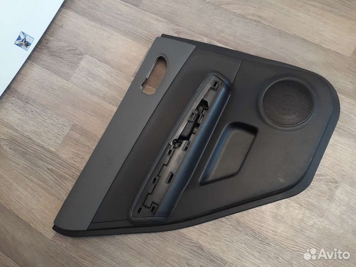 Nissan X-Trail T31 Обшивка двери задней левой