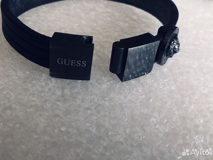Кожанный браслет guess