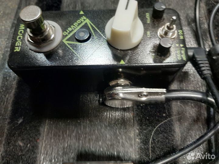Гитарная педаль модуляция + Reverb Mooer ModVerb