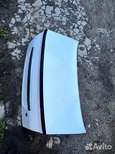 Крышка багажника priora