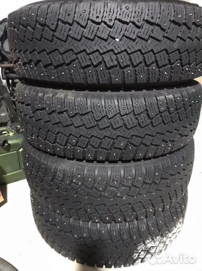 Nokian Tyres Hakkapeliitta LT 225/75 R16