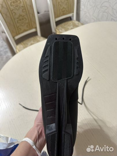 Лыжные ботинки