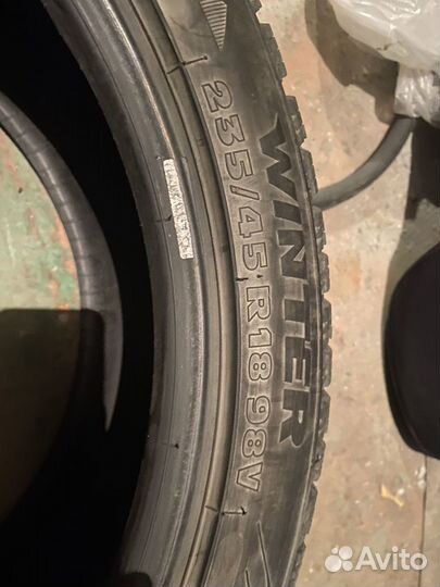 Tigar Winter 235/45 R18 20V