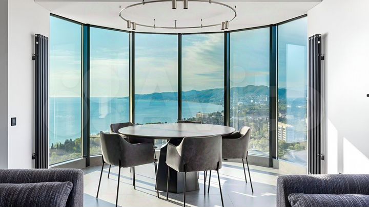 3-к. квартира, 90 м², 18/23 эт.