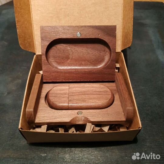 Деревянная флешка 16 Гб