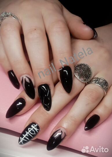 Маникюр и педикюр 500 м. Домодедовская