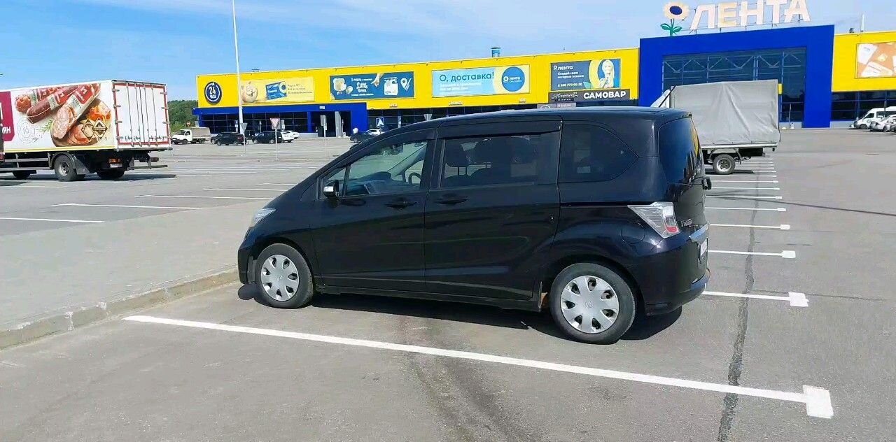 Honda Freed: фото владельца