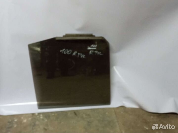 Toyota Land Cruiser 100 задние дверные стёкла. Фор