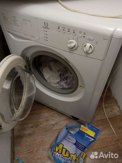 Стиральная машина indesit