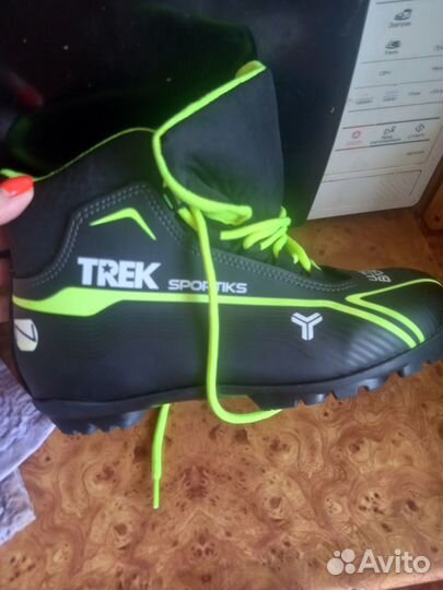 Лыжные ботинки