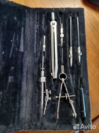 Готовальни, 2 шт