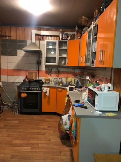 Коттедж 220 м² на участке 9 сот.