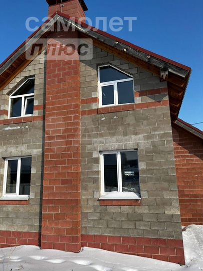 Дом 158,7 м² на участке 6 сот.