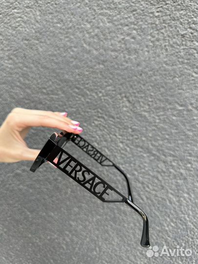 Солнцезащитные очки женские