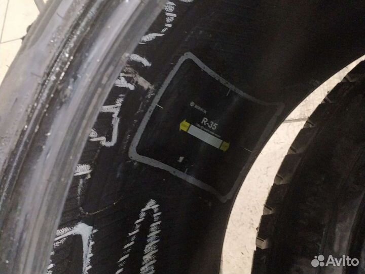 Tracmax X-Privilo TX3 275/40 R19