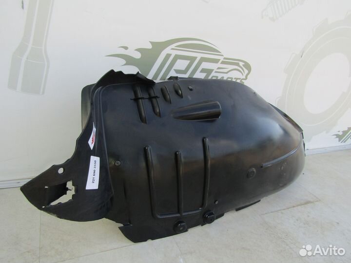 Подкрылок передний Mercedes W221 A2216900730