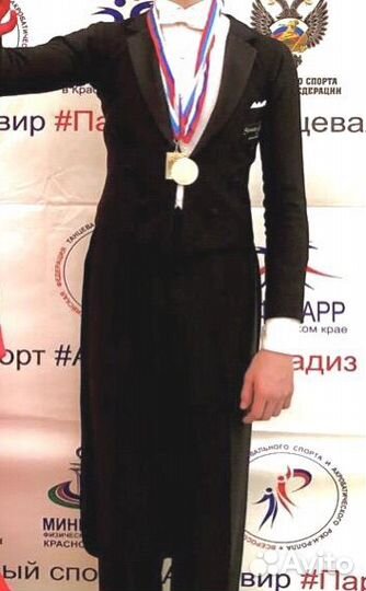 Фрак для бальных танцев