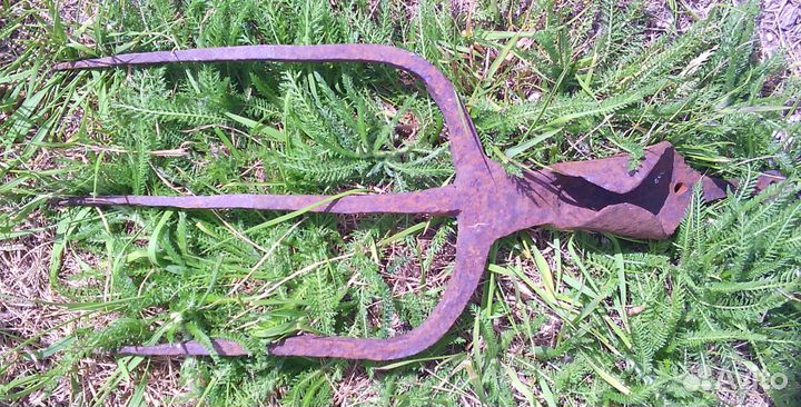 Вилы кованые. Старинные
