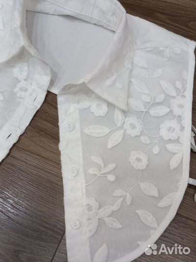 Воротник съемный белый