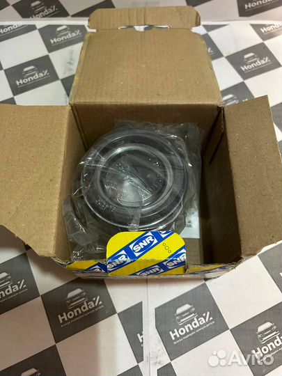Передний подшипник ступицы Honda Civic 8 4D