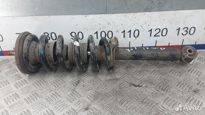 Стойка передняя Mitsubishi Pajero (2006–2011)