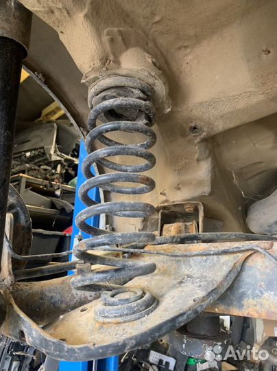 Задние пружины на Рено Логан 1 рест