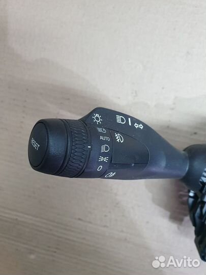 Переключатель подрулевой Volvo Xc90 2