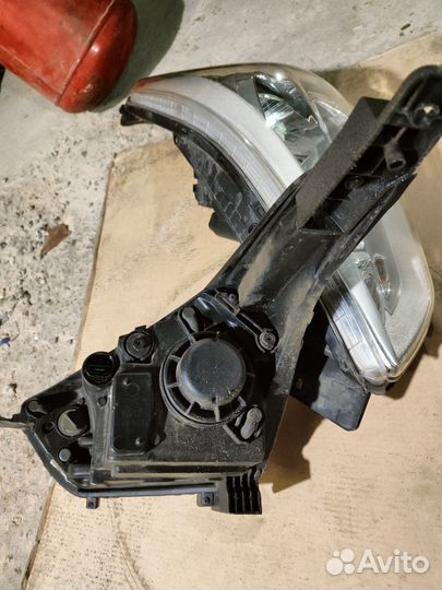 Фары hyundai крето оригинал левая и правая