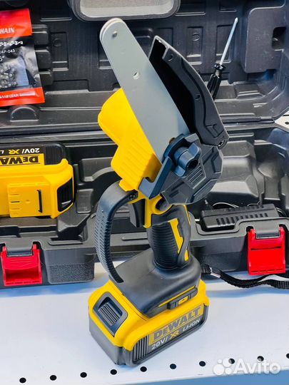 Сучкорез мини пила DeWalt