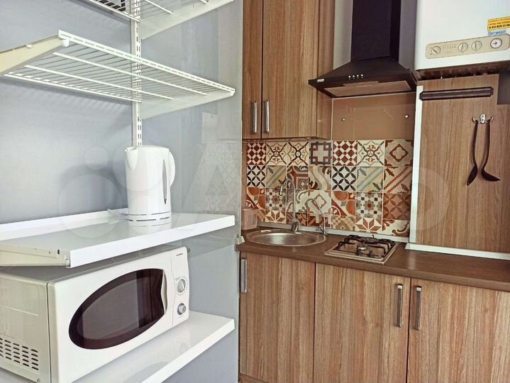 2-к. квартира, 80 м², 8/9 эт.