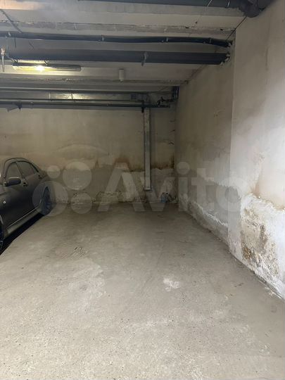 Машиноместо, 18 м²