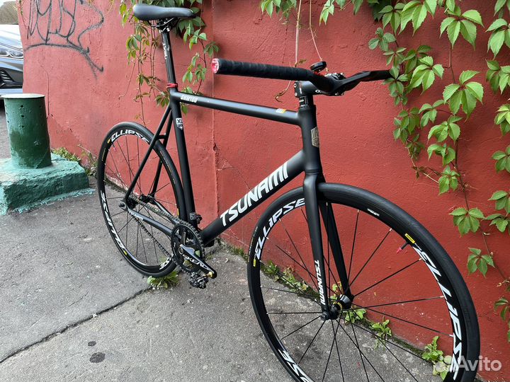 Велосипед кастом FixedGear Tsunami SNM100 58'