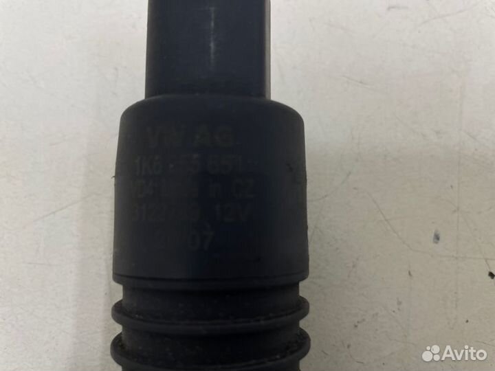 Насос омывателя стекла Volkswagen Polo 1400CC