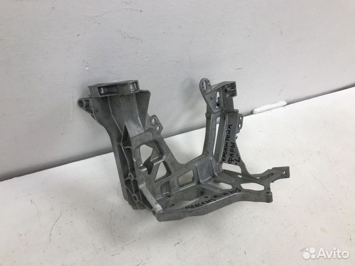 Кронштейн фары левый Mercedes-Benz C-Class 4 (W205