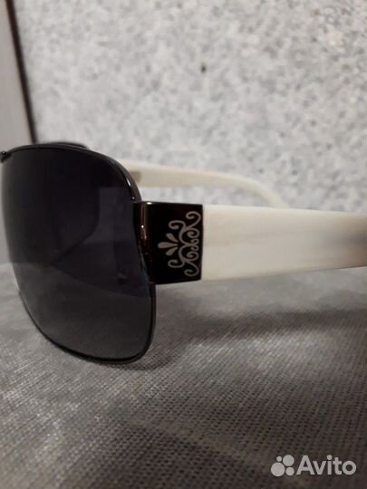 Очки солнцезащитные