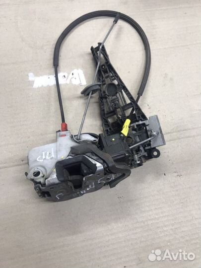 Правый передний Дверной замок на опель астра J GTC