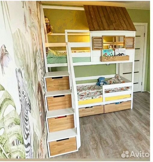 Двухъярусная кровать