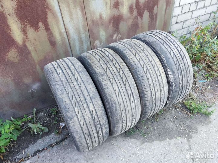 Bridgestone Dueler H/P Sport 285/65 R17