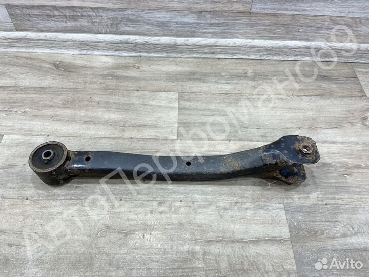 Рычаг задний продольный левый Pajero 3 4 / Montero