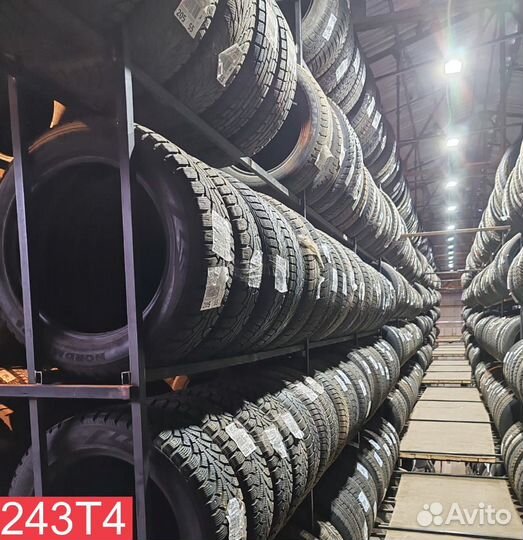 Nokian Tyres Hakkapeliitta R2 215/65 R16 99N