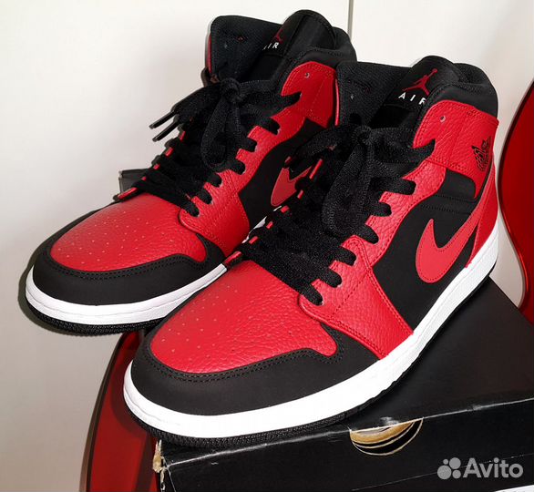 Кроссовки Jordan 1 Mid Reverse Bred