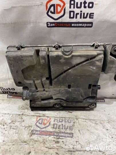 Корпус воздушного фильтра Ford Fusion 1 1.4 2008