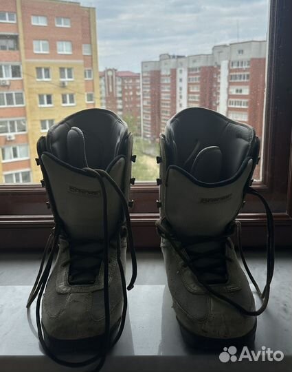 Сноубордические ботинки 43