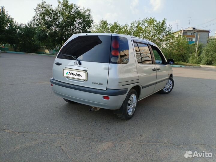 Toyota Raum 1.5 AT, 1999, 226 000 км