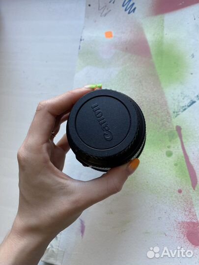 Объектив Canon EF 85mm f/1.8